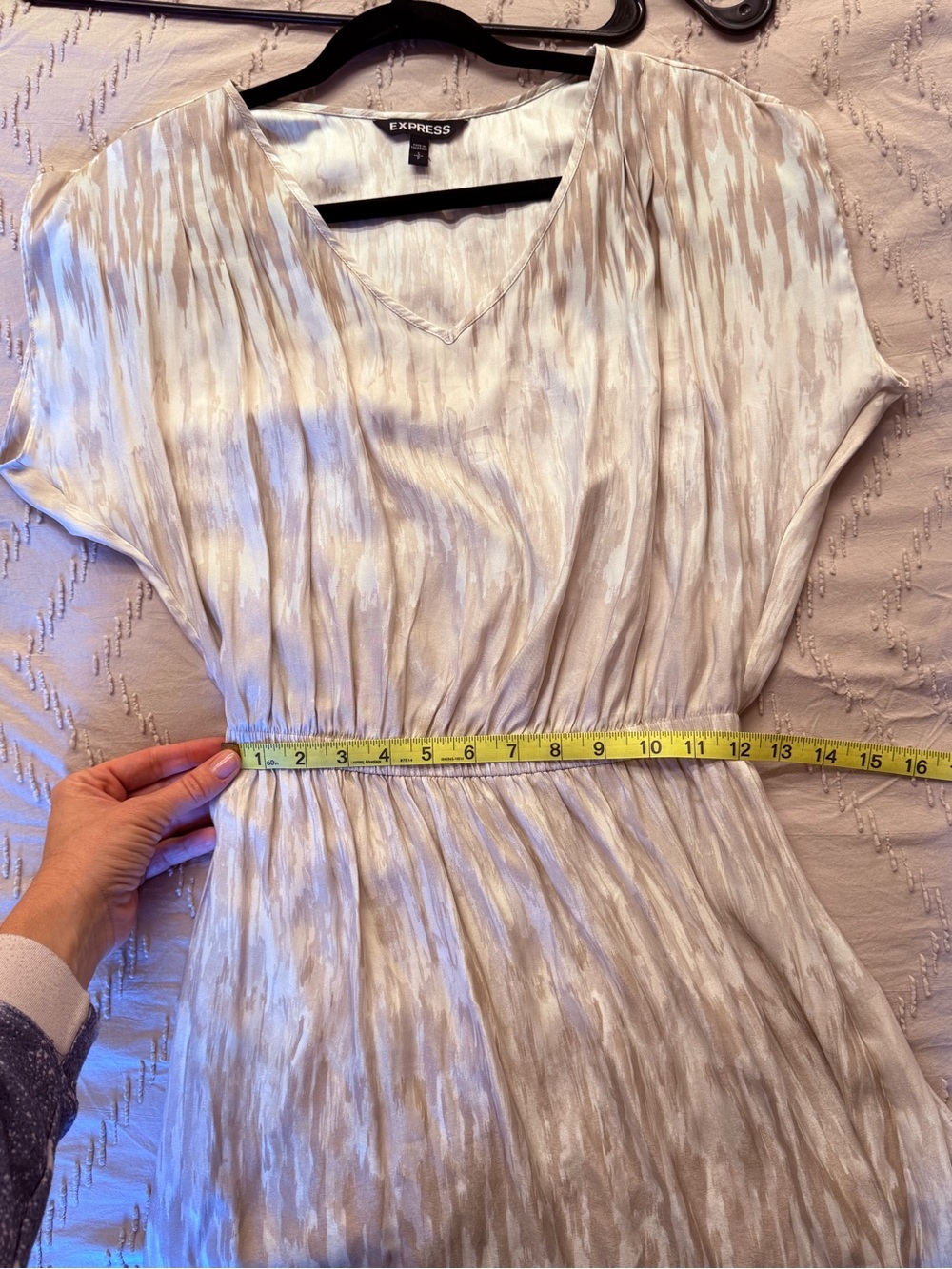 Express High-Low V-Neck Dress - Picture 5 of 5